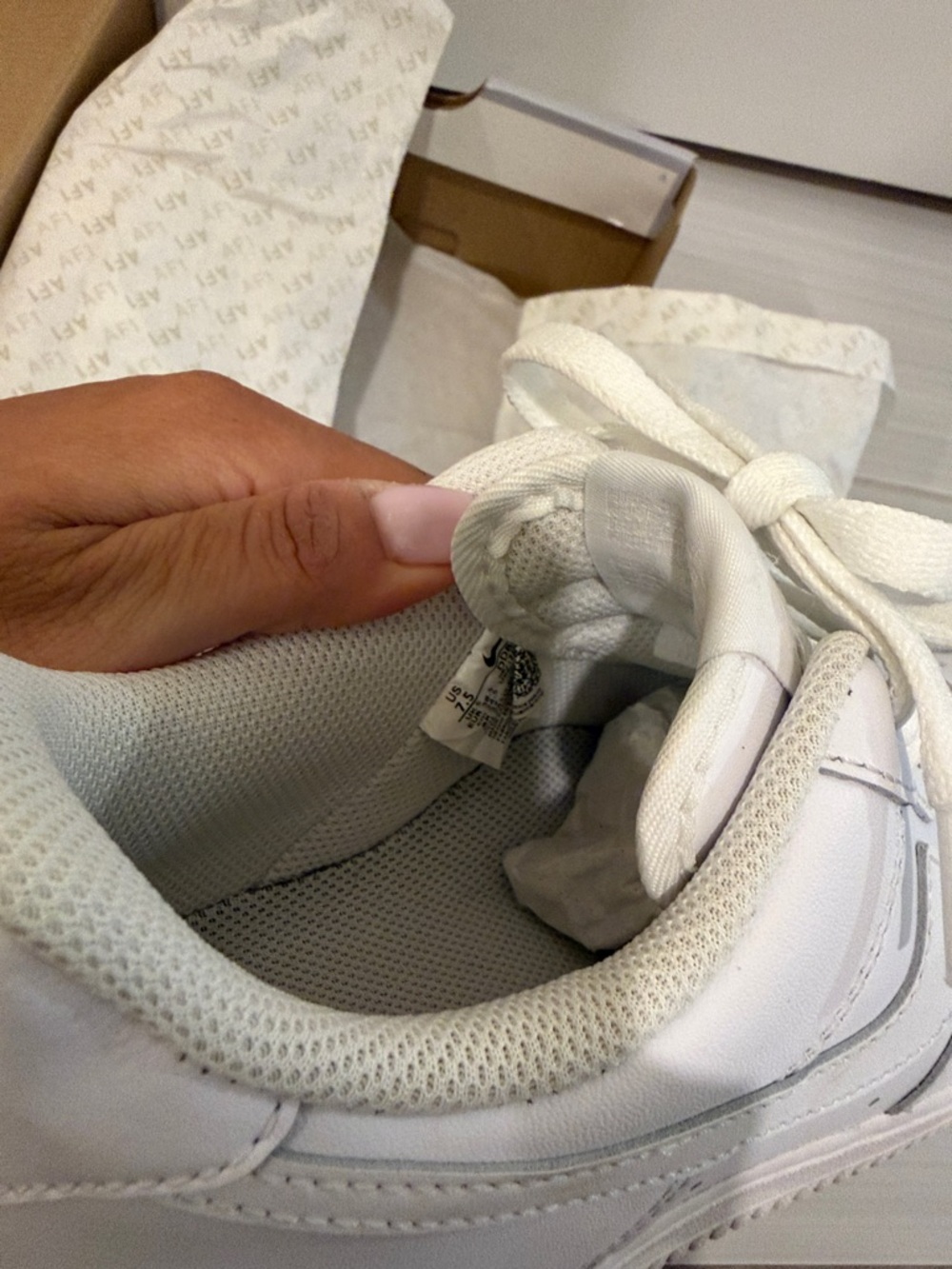 Nike women’s AF1 Air Force ones ‘07 - Picture 15 of 15